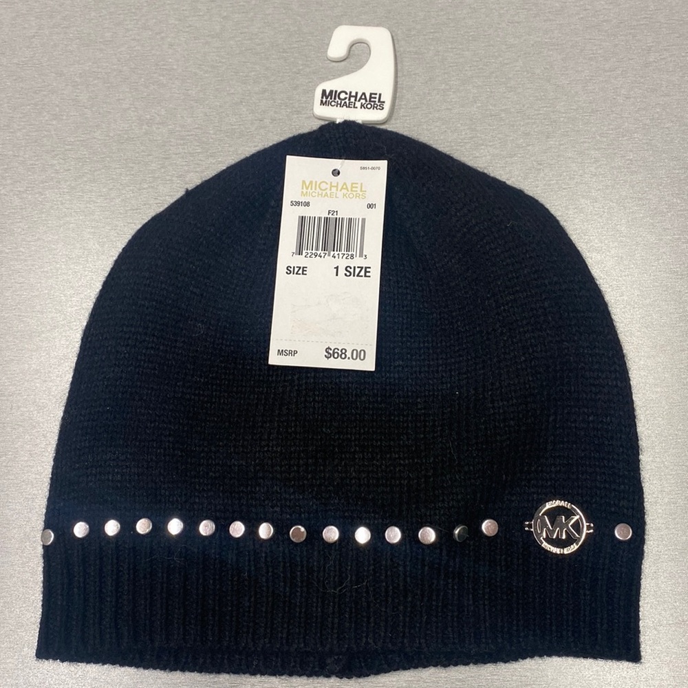 Ladies Michael Kors winter hat